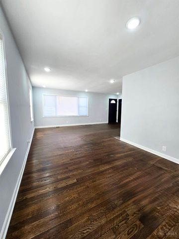 5940 Kenneth Avenue, Cincinnati, OH 45224