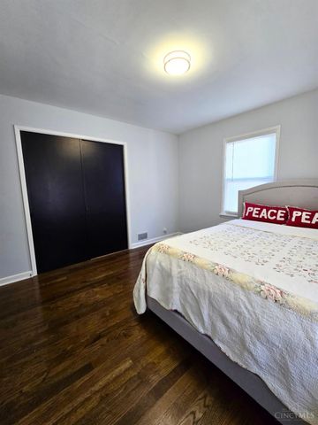 5940 Kenneth Avenue, Cincinnati, OH 45224