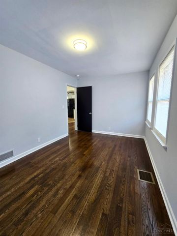 5940 Kenneth Avenue, Cincinnati, OH 45224