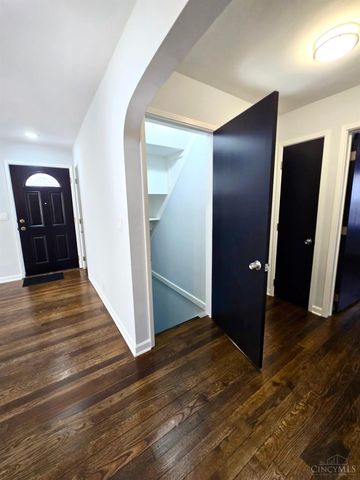 5940 Kenneth Avenue, Cincinnati, OH 45224