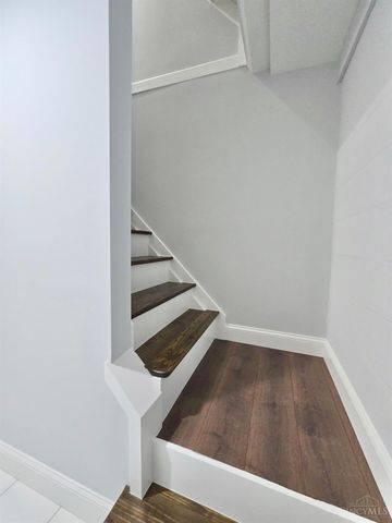 5940 Kenneth Avenue, Cincinnati, OH 45224