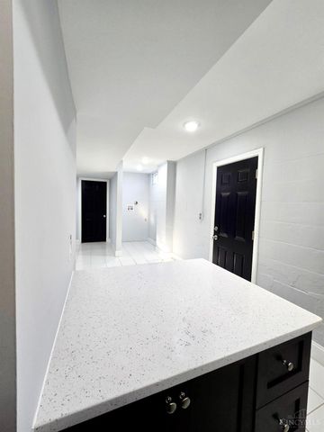 5940 Kenneth Avenue, Cincinnati, OH 45224