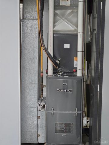 5940 Kenneth Avenue, Cincinnati, OH 45224