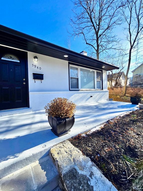 5940 Kenneth Avenue, Cincinnati, OH 45224