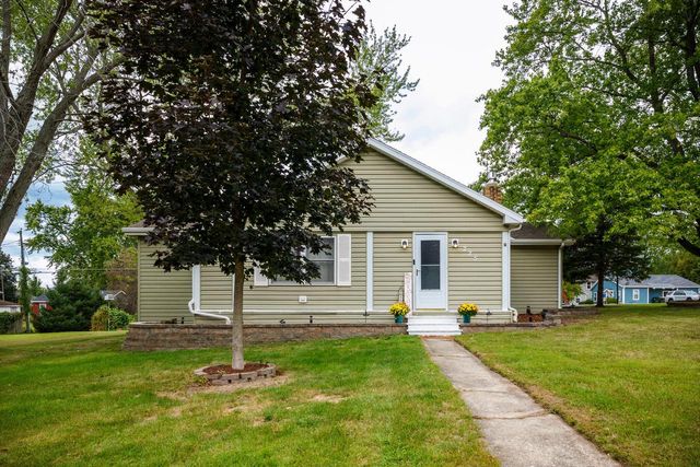225 Park AVENUE, Twin Lakes, WI 53181