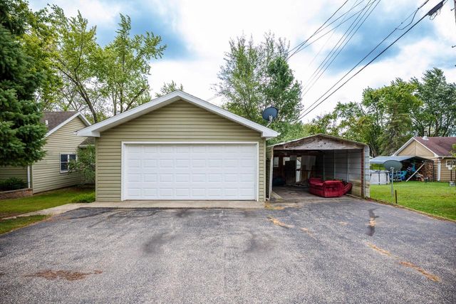 225 Park AVENUE, Twin Lakes, WI 53181
