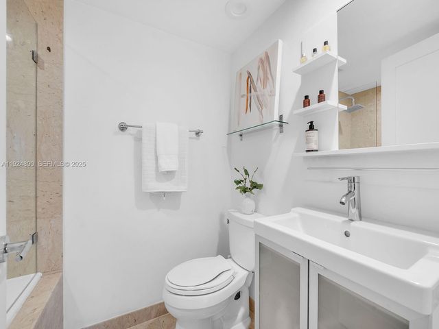 151 SE 15th Rd 501, Miami, FL 33129