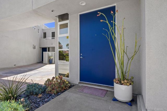 160 Solana Point Circle, Solana Beach, CA 92075