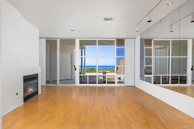 160 Solana Point Circle, Solana Beach, CA 92075