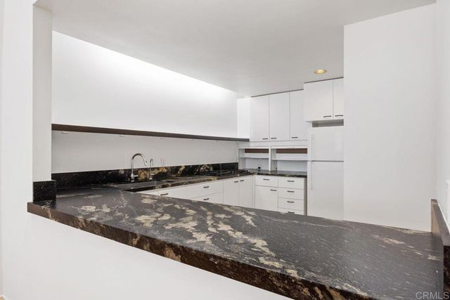 160 Solana Point Circle, Solana Beach, CA 92075
