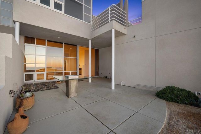 160 Solana Point Circle, Solana Beach, CA 92075