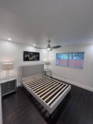 601 SE 5th Court 102, Fort Lauderdale, FL 33301