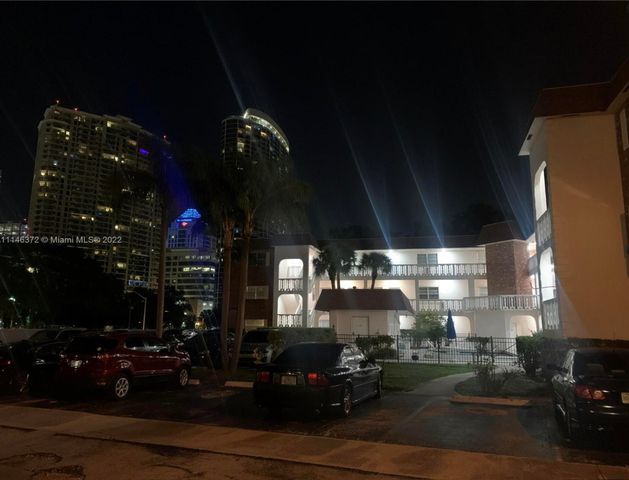 601 SE 5th Court 102, Fort Lauderdale, FL 33301