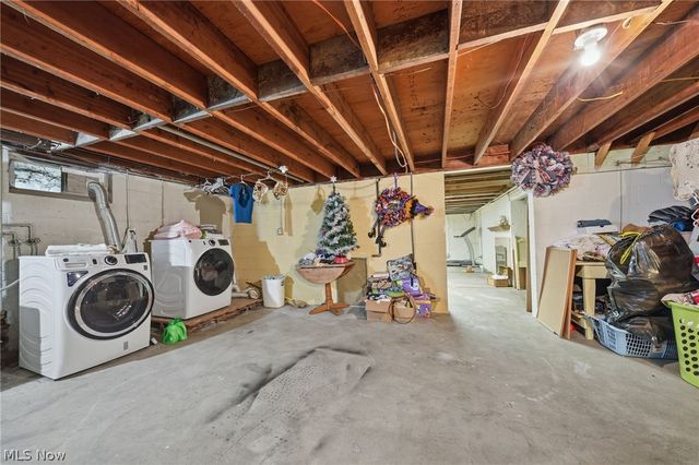 14 N Cross Street, Columbiana, OH 44408