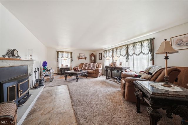 14 N Cross Street, Columbiana, OH 44408