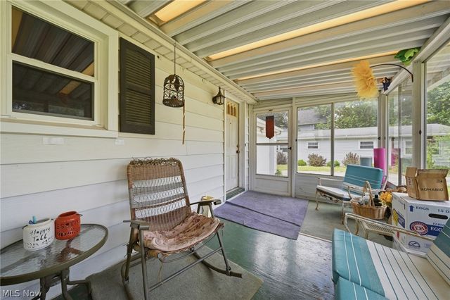 14 N Cross Street, Columbiana, OH 44408