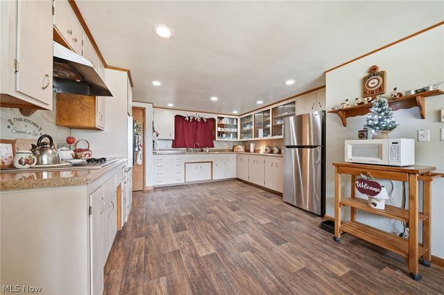 14 N Cross Street, Columbiana, OH 44408