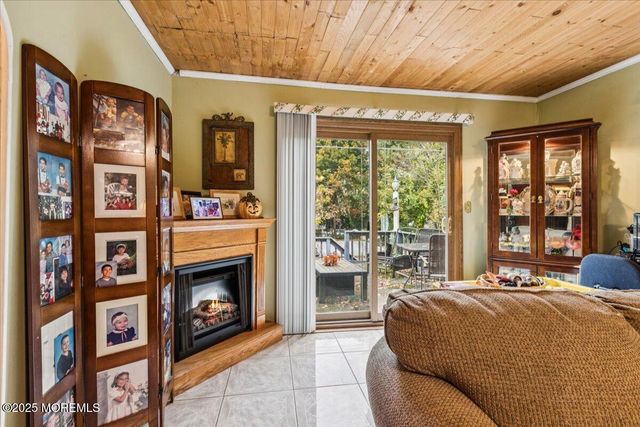 8 Hawaii Road, Jackson, NJ 08527