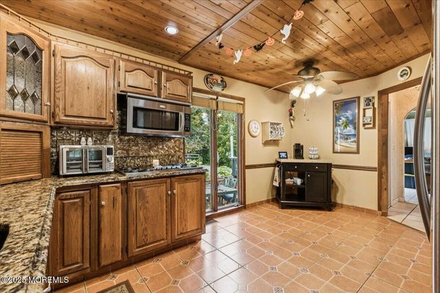 8 Hawaii Road, Jackson, NJ 08527