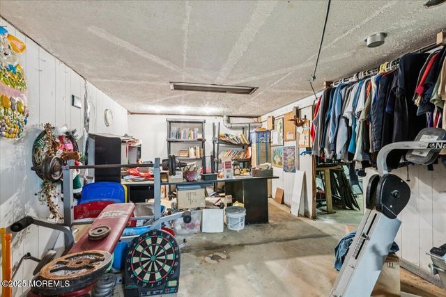 8 Hawaii Road, Jackson, NJ 08527