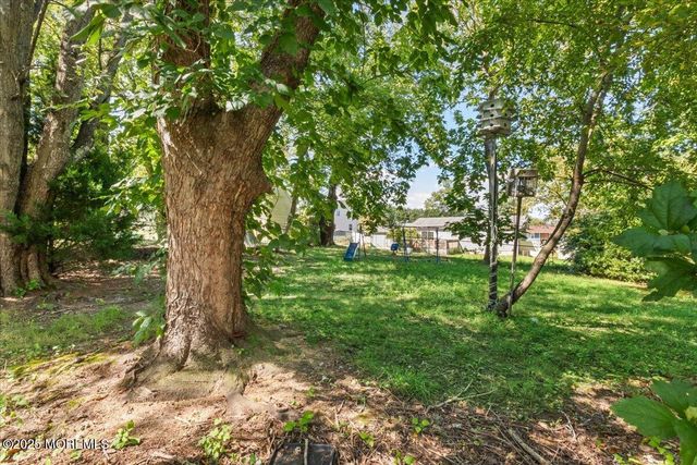 8 Hawaii Road, Jackson, NJ 08527