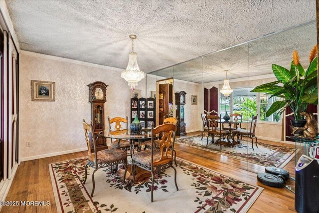 8 Hawaii Road, Jackson, NJ 08527