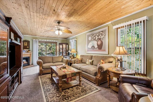 8 Hawaii Road, Jackson, NJ 08527