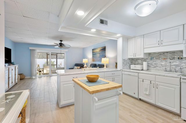 201 Pensacola Beach Rd C8, Gulf Breeze, FL 32561