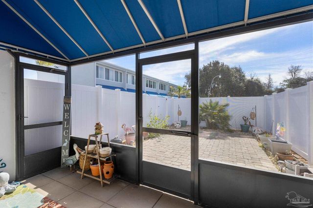 201 Pensacola Beach Rd C8, Gulf Breeze, FL 32561