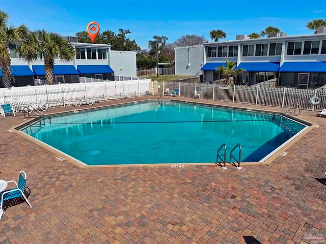 201 Pensacola Beach Rd C8, Gulf Breeze, FL 32561