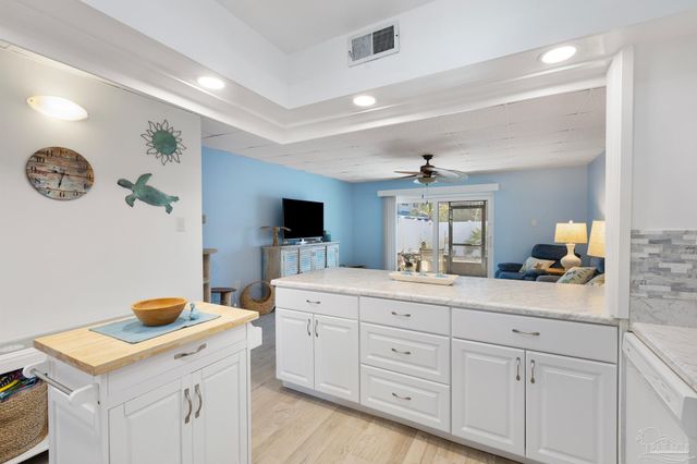 201 Pensacola Beach Rd C8, Gulf Breeze, FL 32561