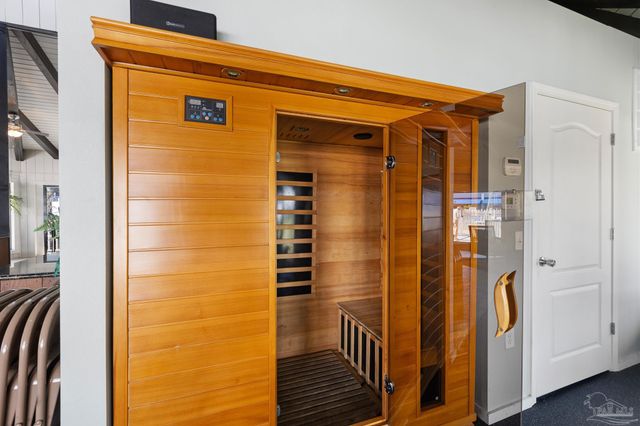 201 Pensacola Beach Rd C8, Gulf Breeze, FL 32561