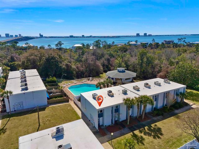 201 Pensacola Beach Rd C8, Gulf Breeze, FL 32561