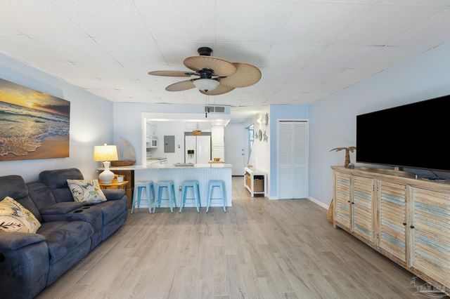 201 Pensacola Beach Rd C8, Gulf Breeze, FL 32561