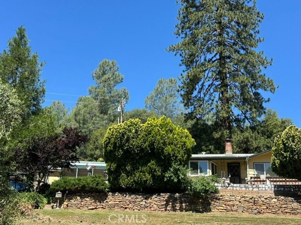 Image 1 of property listing at 5021 Watt Road, Mariposa, CA 95338