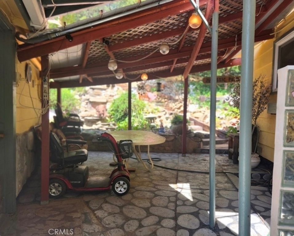 Image 12 of property listing at 5021 Watt Road, Mariposa, CA 95338