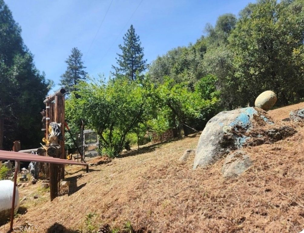 Image 17 of property listing at 5021 Watt Road, Mariposa, CA 95338