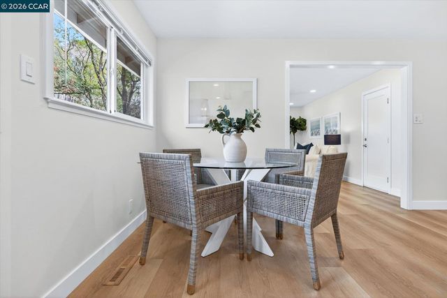 29 Whitehall Drive, Orinda, CA 94563