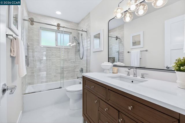 29 Whitehall Drive, Orinda, CA 94563