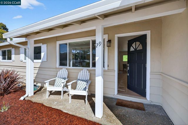 29 Whitehall Drive, Orinda, CA 94563