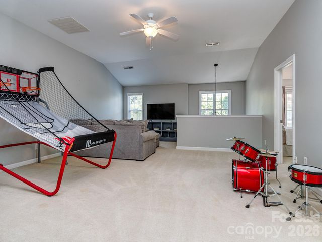 2008 Shalford Lane, Matthews, NC 28104