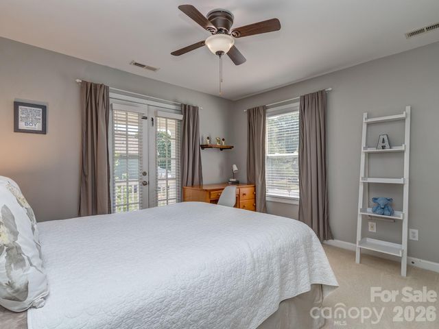 2008 Shalford Lane, Matthews, NC 28104