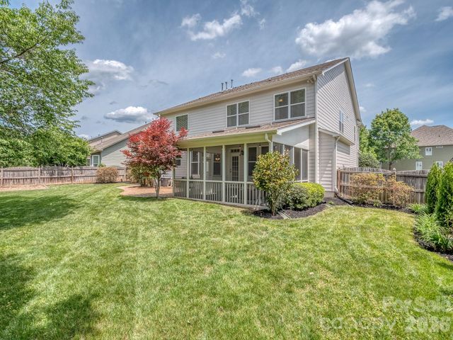 2008 Shalford Lane, Matthews, NC 28104