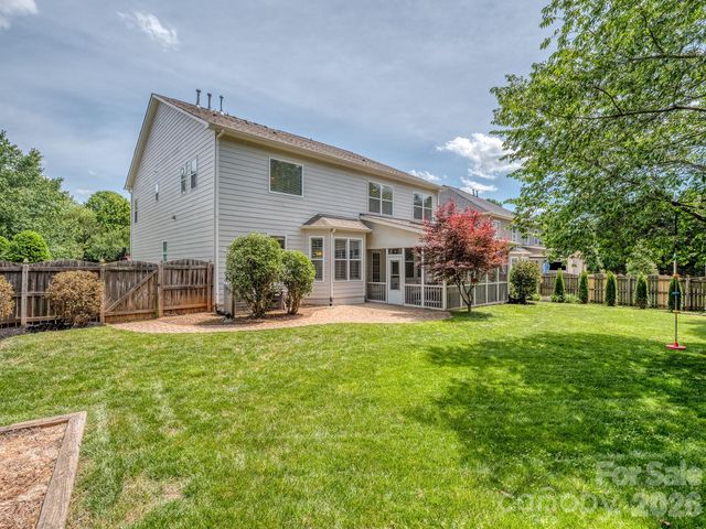 2008 Shalford Lane, Matthews, NC 28104