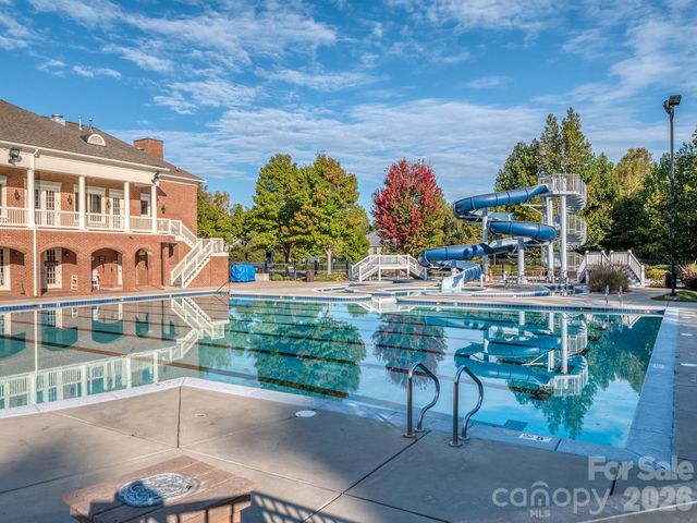 2008 Shalford Lane, Matthews, NC 28104