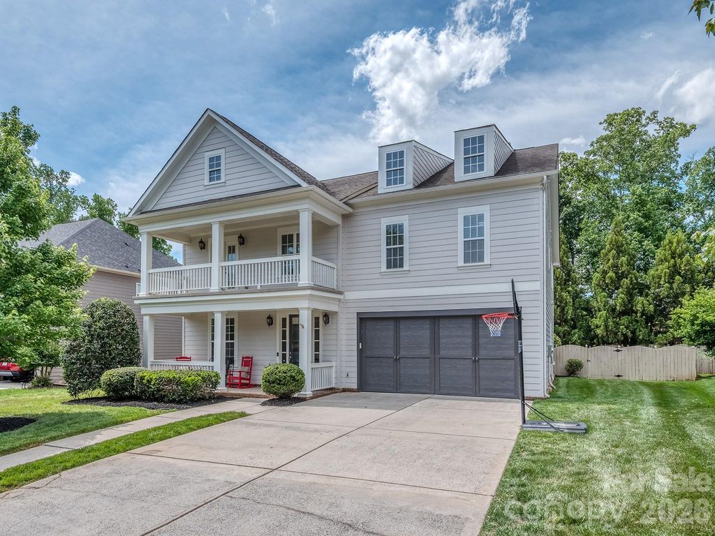 2008 Shalford Lane, Matthews, NC 28104