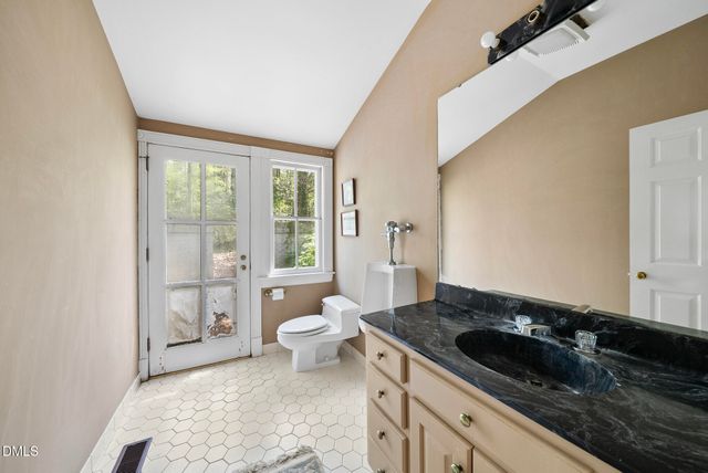 191 Nc 56 Highway E, Louisburg, NC 27549