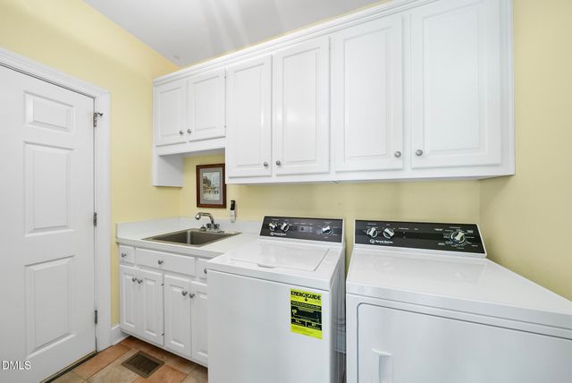 191 Nc 56 Highway E, Louisburg, NC 27549