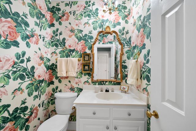 191 Nc 56 Highway E, Louisburg, NC 27549