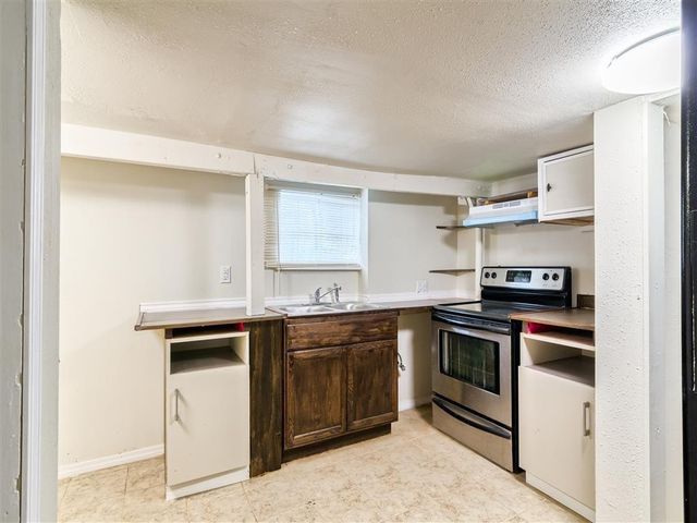 2501 Truxillo Street B, Houston, TX 77004